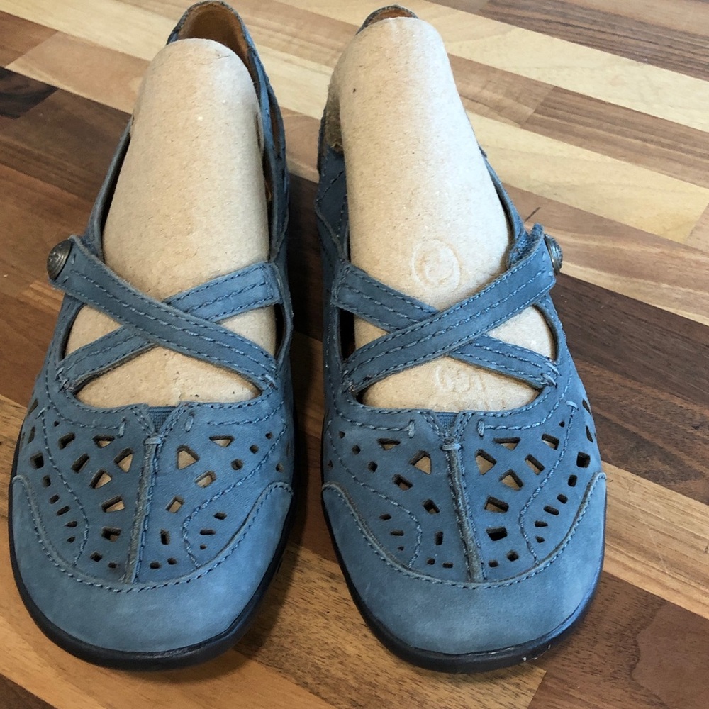 Cobb Hill by New Balance Women's Blue Perforated Mary Jane Slip-ons